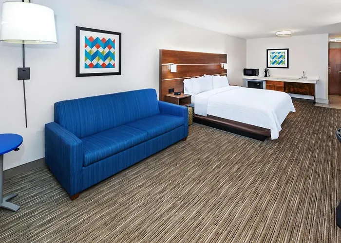 Express & South By Ihg 2* Lafayette