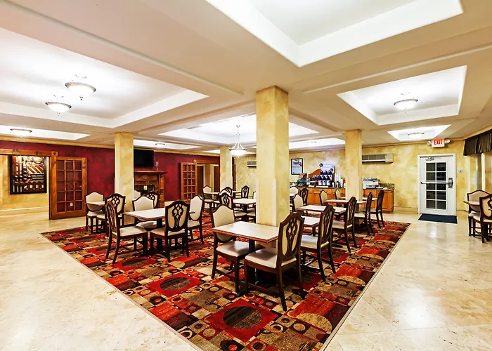 Express & South By Ihg 2* Lafayette