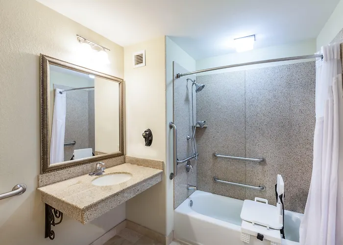 Hotel Express & South By Ihg 2*