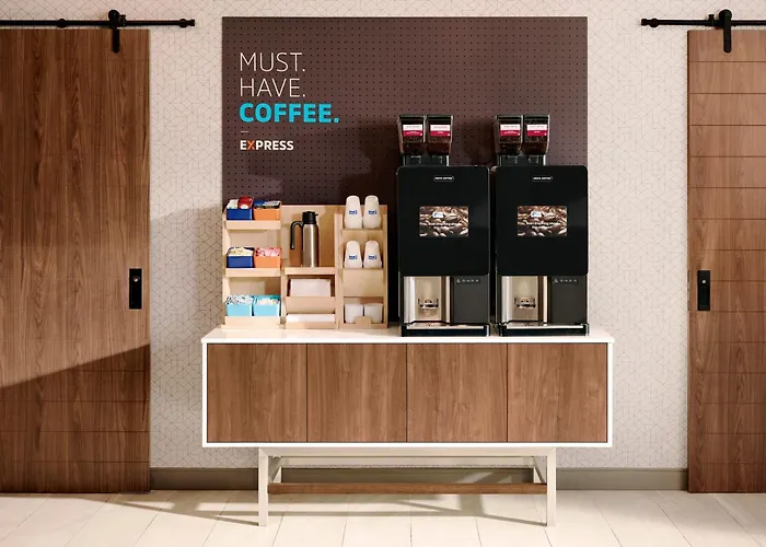 Express & South By Ihg Lafayette