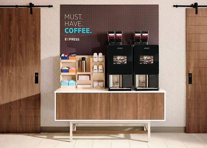 Hotel Express & South By Ihg 2*