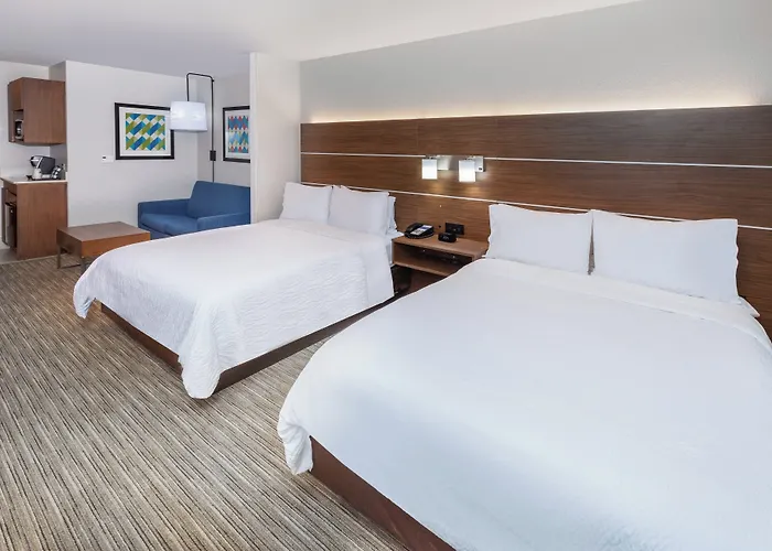 Express & South By Ihg Hotel 2*