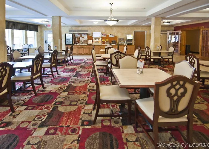 Express & South By Ihg Hotel Lafayette