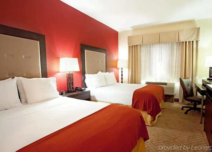 Express & South By Ihg 2* Lafayette