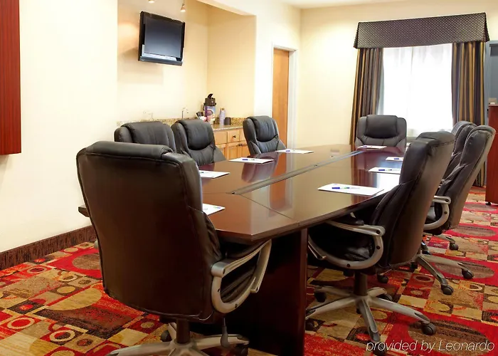 Hotel Express & South By Ihg 2*