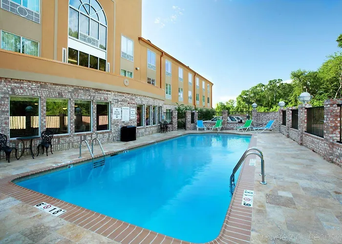 Express & South By Ihg Lafayette