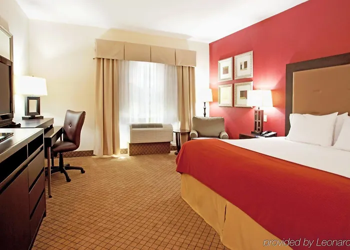 Express & South By Ihg 2* Lafayette